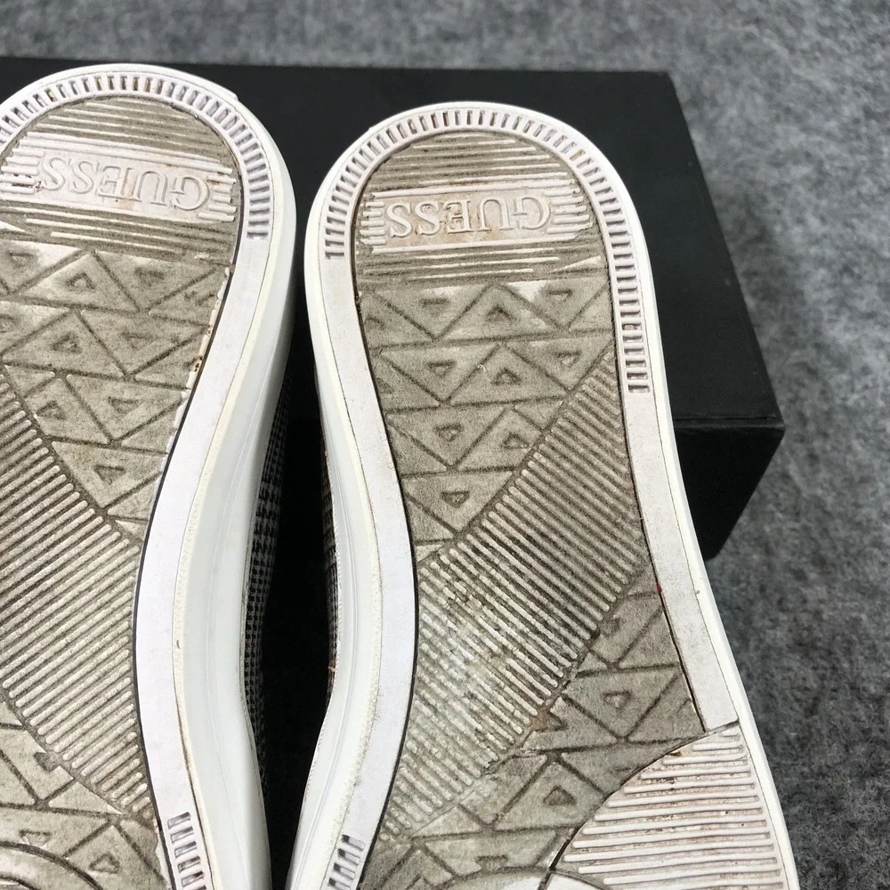 GUESS Slip On‎ Shoes Womens 8.5 Gray Plaid Textile Sneakers GFGGLADIS12